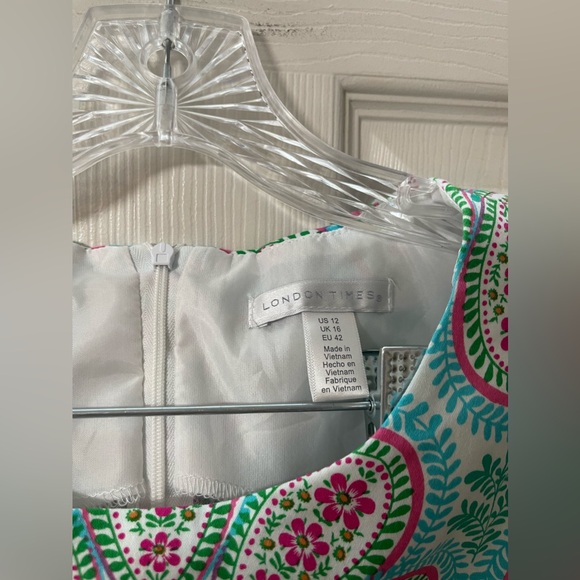 LONDON TIMES Women's Sheath Shift Dress Bright Foral Pattern Size 12 - Picture 7 of 12